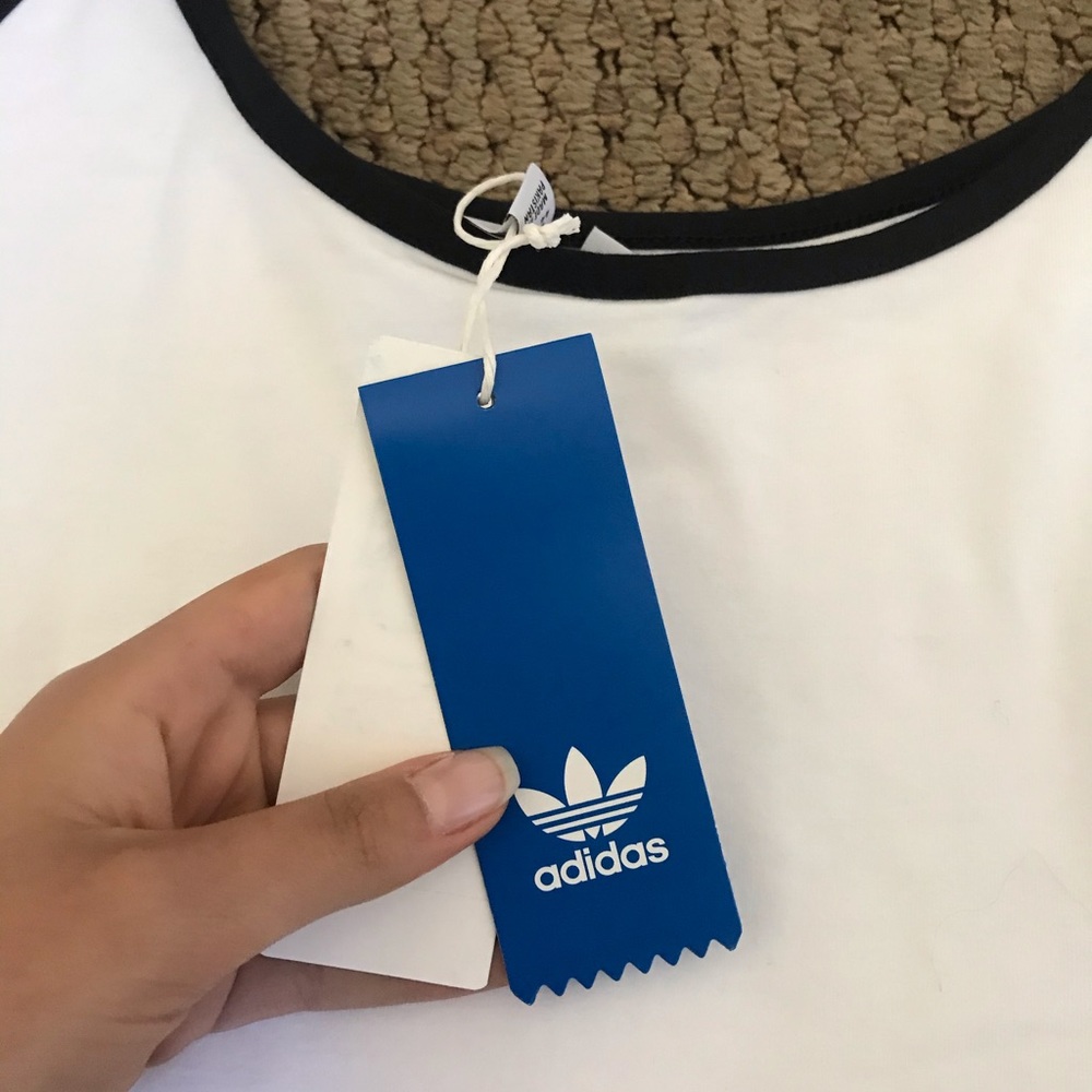 Adidas crop top - Picture 3 of 3
